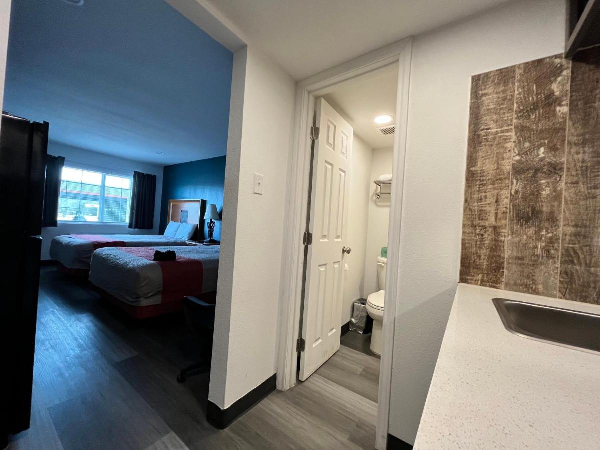 Town Place Studio Apartment Snyder Eksteriør bilde