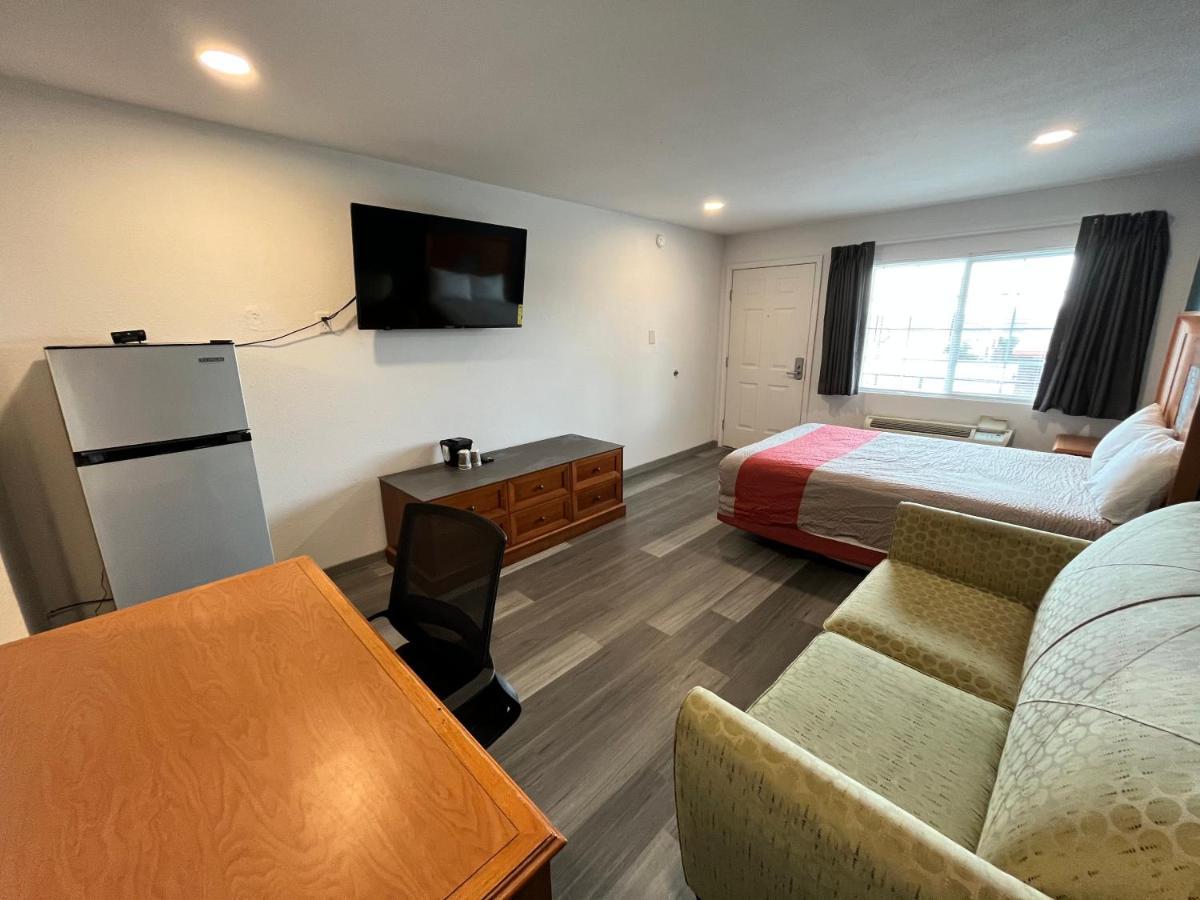 Town Place Studio Apartment Snyder Eksteriør bilde